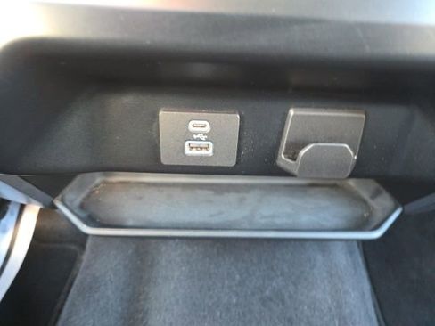 Used 2023 Ford F150 XLT image 29