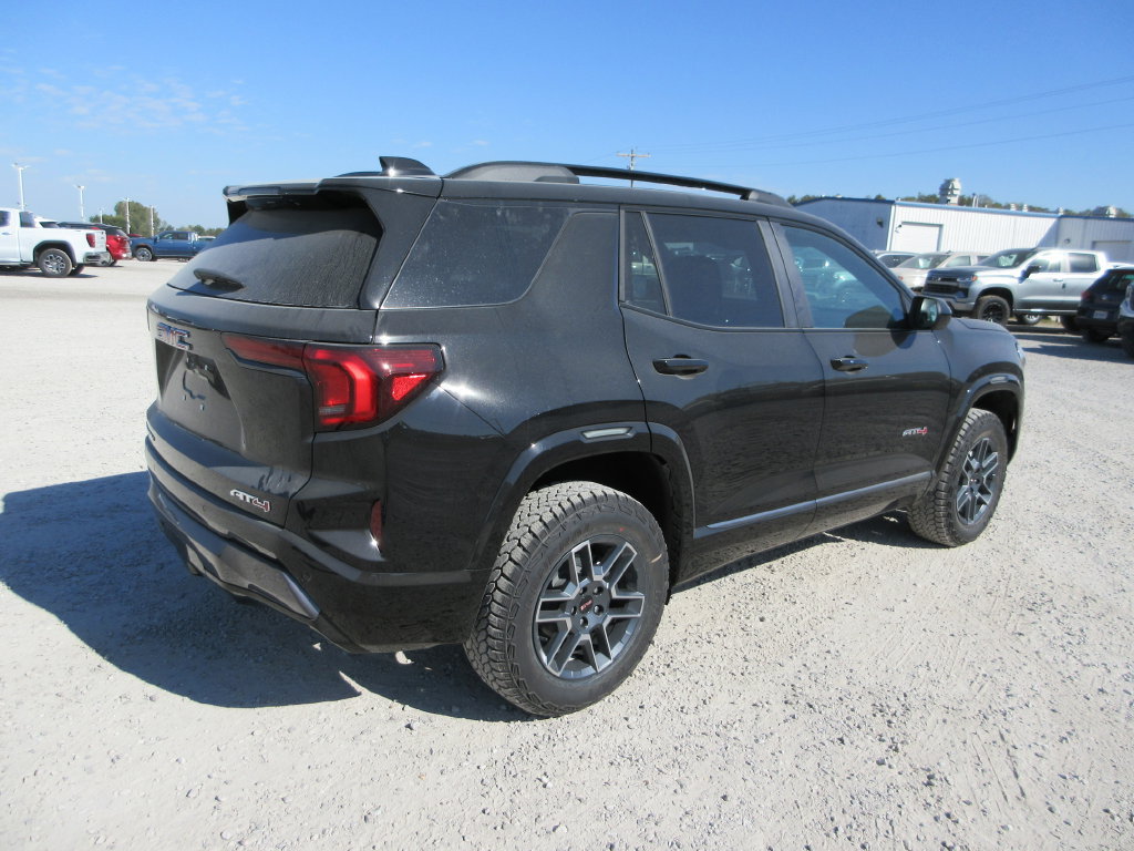 New 2027 GMC Terrain AT4 w/ LPO, Black Badging Package AWD/4WD image 4
