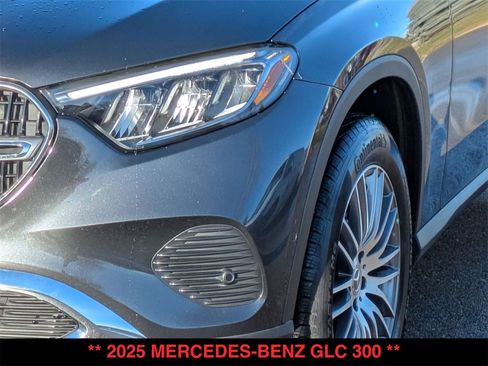 Certified 2025 Mercedes-Benz GLC 300 4MATIC image 9