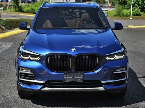 Used 2021 BMW X5 xDrive40i w/ Premium Package image 5