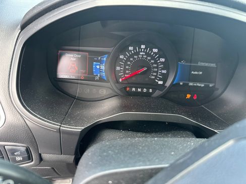 Certified 2024 Ford Edge ST w/ Equipment Group 401A AWD/4WD image 9