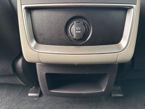 Used 2024 Kia Carnival LX image 35