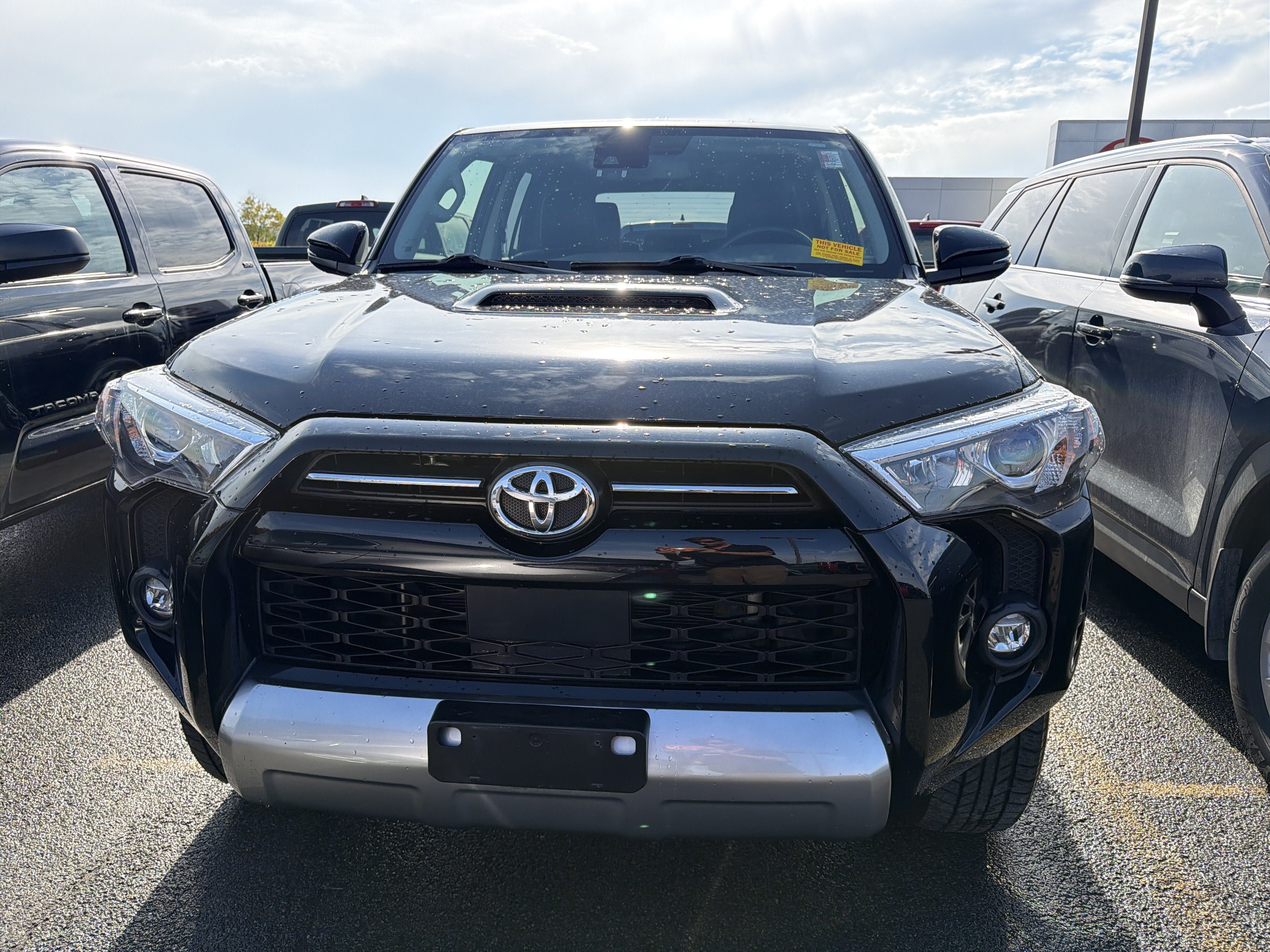 Used 2024 Toyota 4Runner TRD Off-Road Premium w/ Moonroof Package AWD/4WD image 3