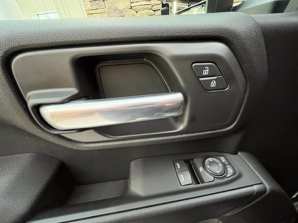 Used 2025 GMC Sierra 3500 Pro AWD/4WD image 40