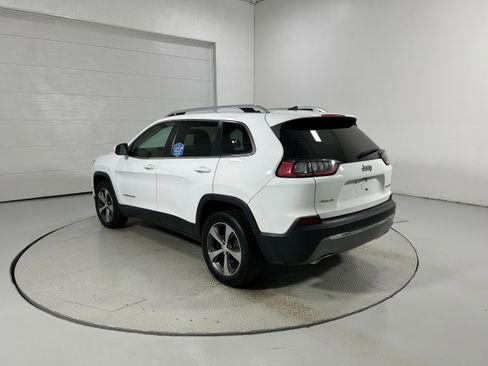 Used 2019 Jeep Cherokee Limited image 24