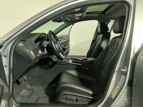 Certified 2025 Acura Integra FWD image 21
