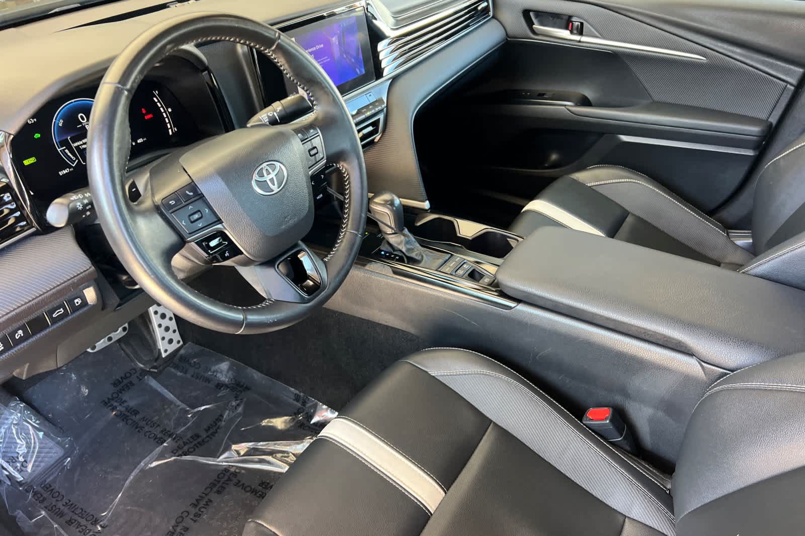 Certified 2025 Toyota Camry SE FWD image 11