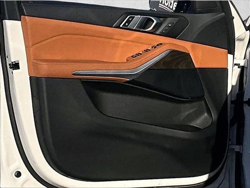 Used 2023 BMW X5 xDrive40i w/ Premium Package image 18