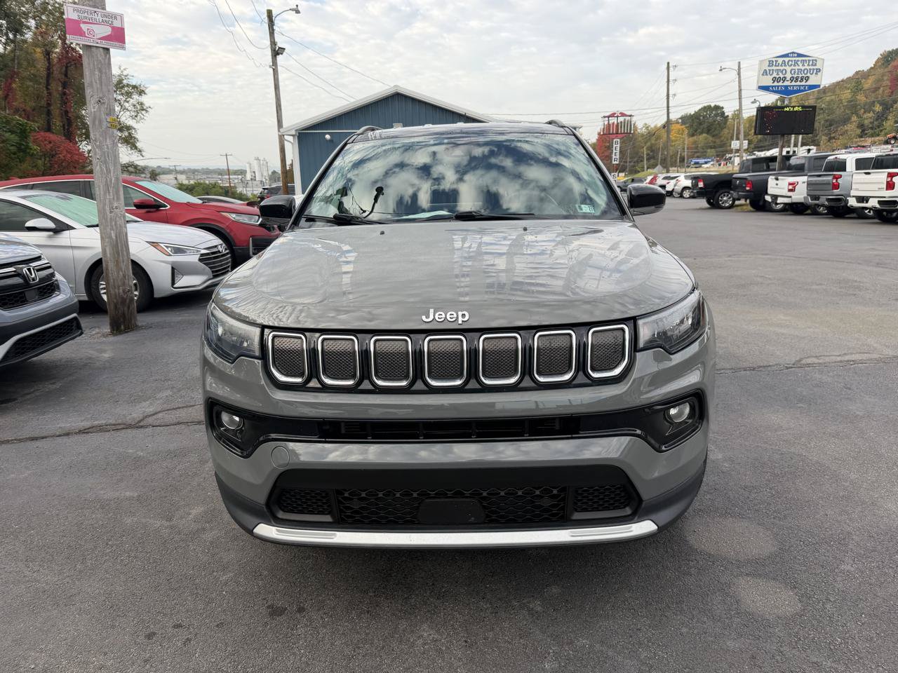 Used 2022 Jeep Compass Limited AWD/4WD image 2