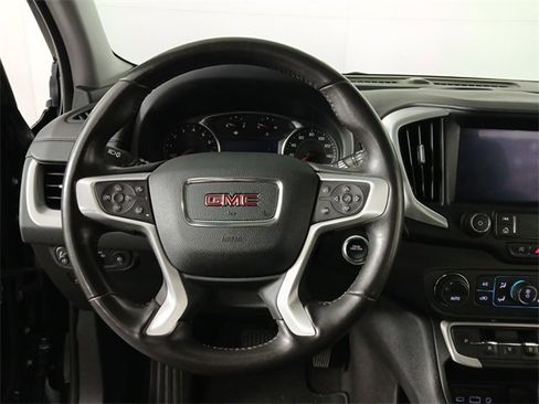 Used 2022 GMC Terrain SLT w/ Infotainment Package II image 10