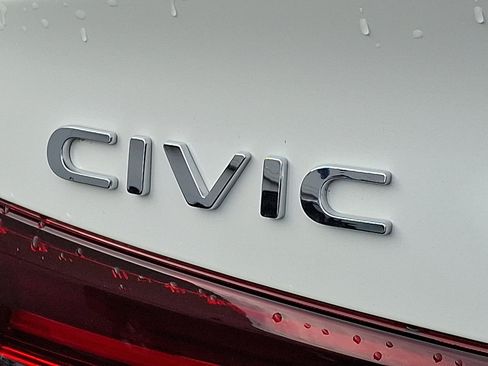 Used 2025 Honda Civic Sport Touring image 30