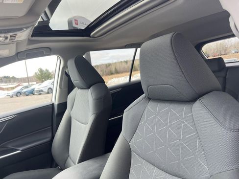 Used 2024 Toyota RAV4 XLE w/ Convenience Package image 29