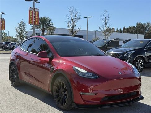 Used 2021 Tesla Model Y Long Range image 4