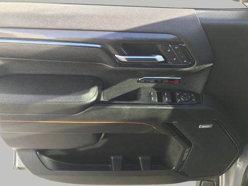 Used 2024 GMC Sierra 1500 AT4 w/ Technology Package image 33