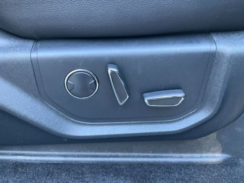 Used 2016 Ford F150 Lariat image 19