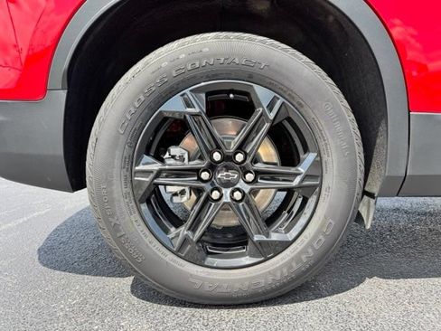 Used 2024 Chevrolet Blazer LT w/ Midnight/Sport Edition FWD image 9