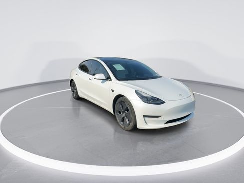 Used 2021 Tesla Model 3 Standard Range Plus RWD image 5