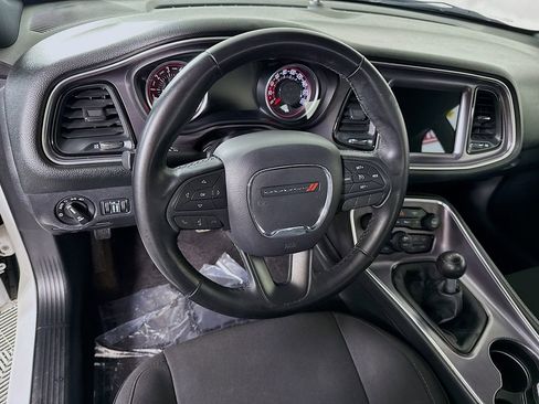 Used 2017 Dodge Challenger R/T Scat Pack image 3