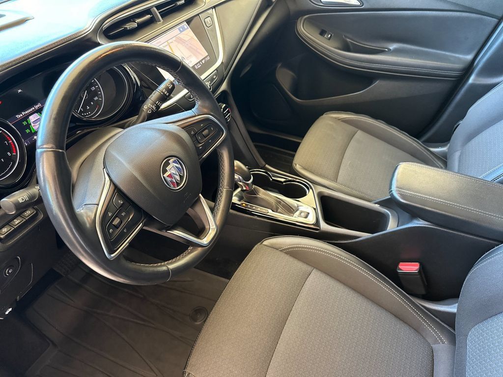 Used 2021 Buick Encore GX Select w/ Advanced Technology Package FWD image 9