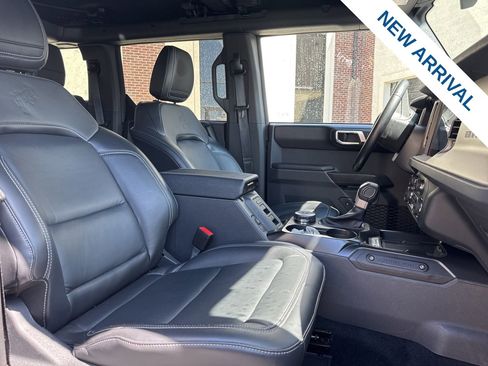 Used 2025 Ford Bronco Outer Banks AWD/4WD image 9