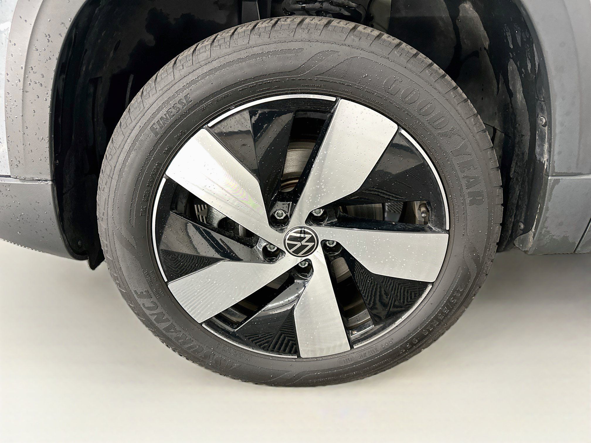 Used 2025 Volkswagen Taos S AWD/4WD image 34