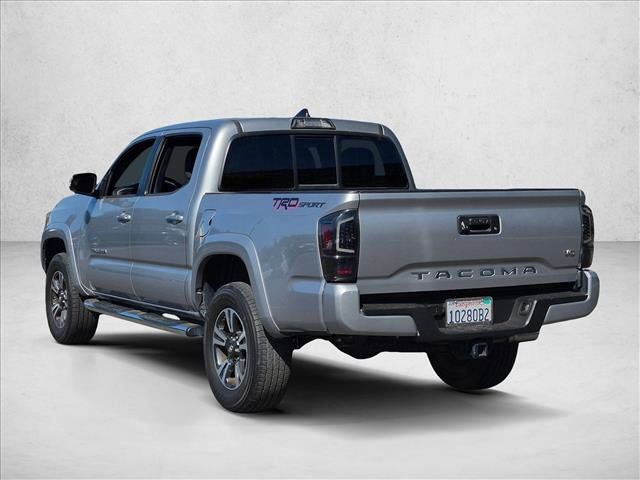 Used 2016 Toyota Tacoma TRD Sport w/ Towing Package RWD image 8