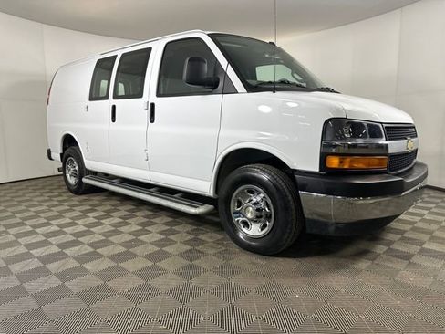 Used 2024 Chevrolet Express 2500 image 2