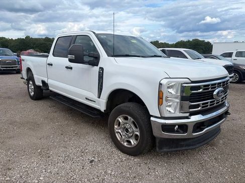 Used 2026 Ford F250 XLT AWD/4WD image 3