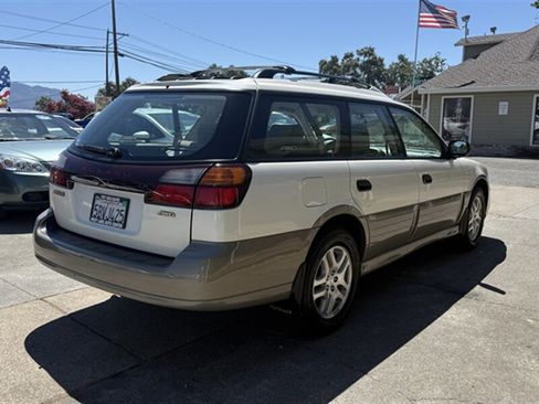 Used 2003 Subaru Outback Wagon AWD/4WD image 3