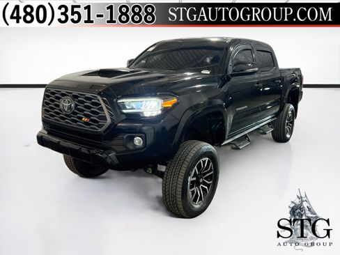 Used 2021 Toyota Tacoma TRD Sport w/ Technology Package AWD/4WD image 1