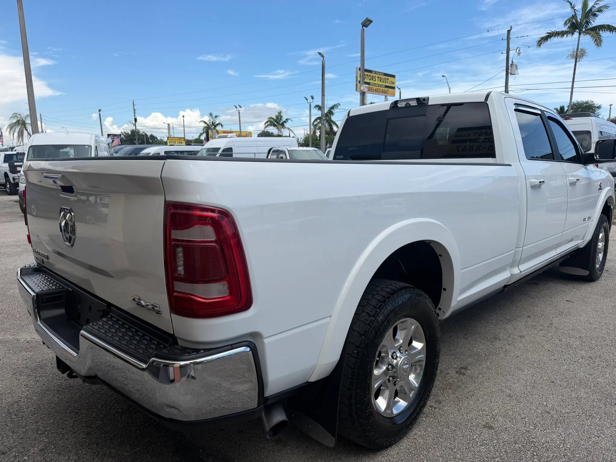Used 2022 RAM 3500 Laramie AWD/4WD image 6