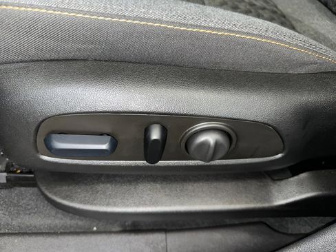 Certified 2024 Chevrolet Equinox LT image 3