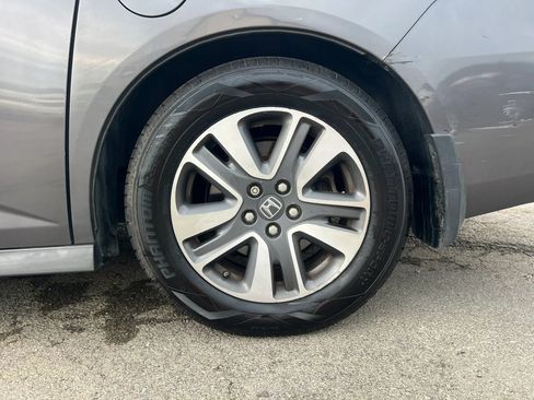 Used 2015 Honda Odyssey Touring Elite image 28