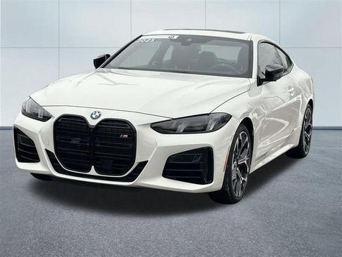 Used 2025 BMW 440i xDrive Coupe w/ Premium Package image 10