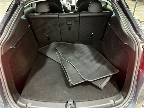 Used 2023 Tesla Model Y Long Range image 28