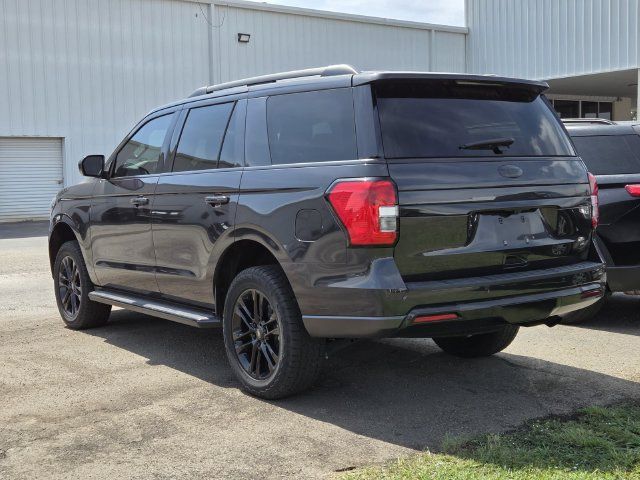 Used 2023 Ford Expedition XLT RWD image 5