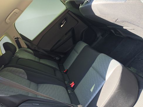 Used 2023 Nissan Rogue SV FWD image 30