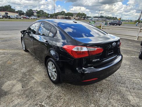 Used 2014 Kia Forte LX w/ Popular Package image 7