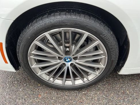 Used 2018 BMW 530e image 22