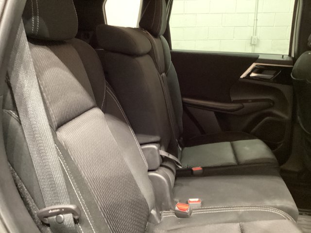 Used 2022 Mitsubishi Outlander ES FWD image 17