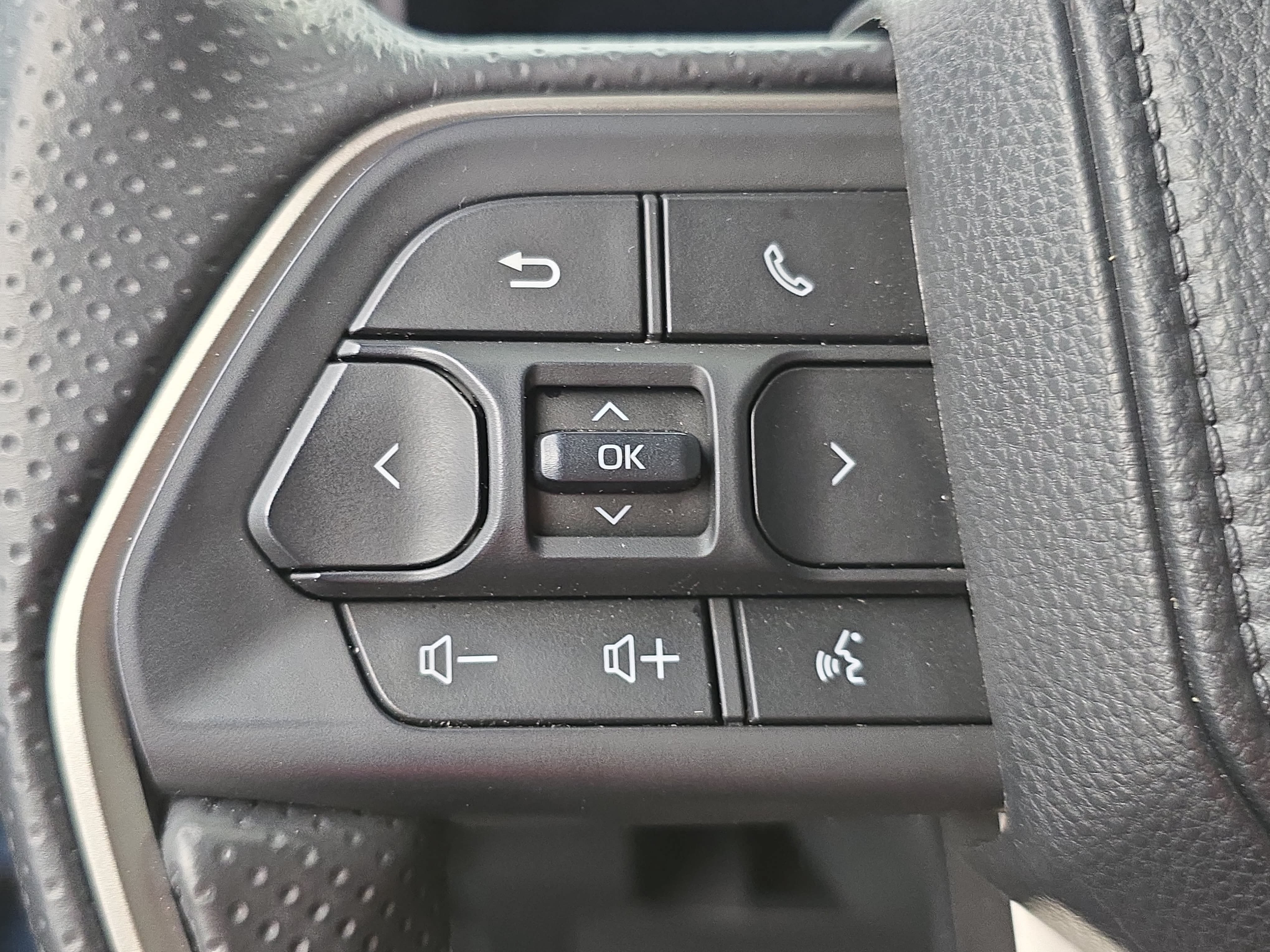 Used 2026 Toyota 4Runner TRD Off-Road Premium AWD/4WD image 19
