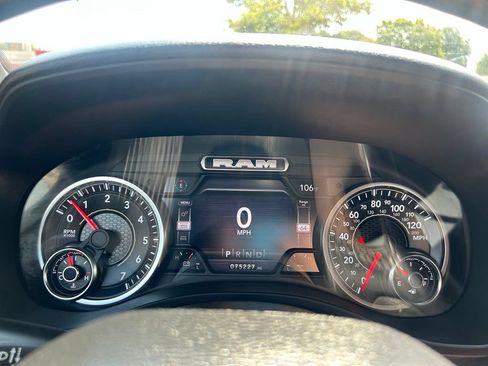 Used 2022 RAM 1500 Big Horn AWD/4WD image 19