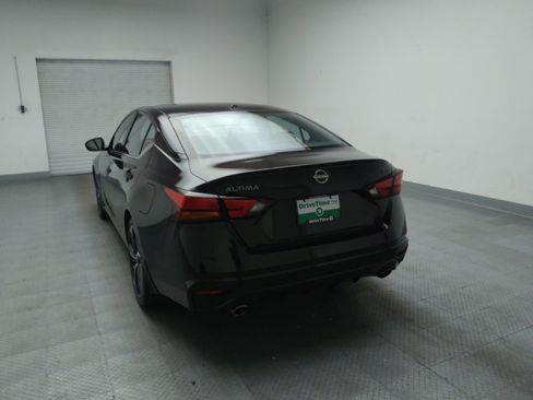 Used 2024 Nissan Altima 2.5 SR FWD image 6