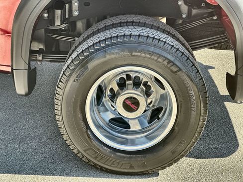 Certified 2022 GMC Sierra 3500 Denali w/ Denali Ultimate Package image 33