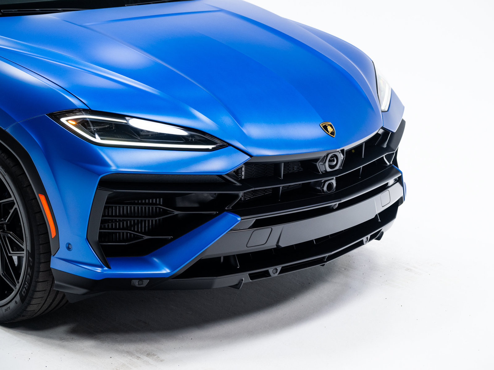 Used 2025 Lamborghini Urus SE AWD/4WD image 14