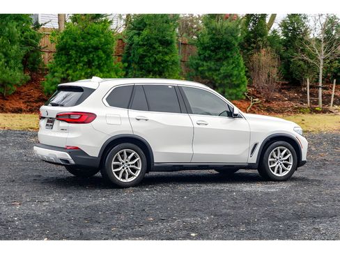 Used 2022 BMW X5 xDrive40i image 12