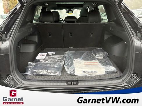 New 2026 Volkswagen Tiguan SE R-Line image 18