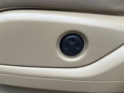 Used 2014 Mercedes-Benz ML 350 4MATIC image 21