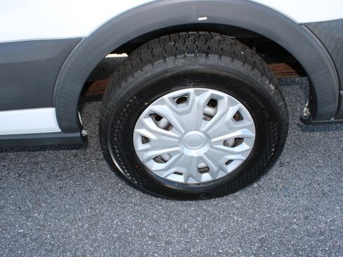 Used 2017 Ford Transit 350 XL RWD image 11