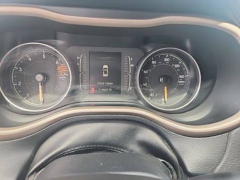 Used 2016 Jeep Cherokee Sport FWD image 20